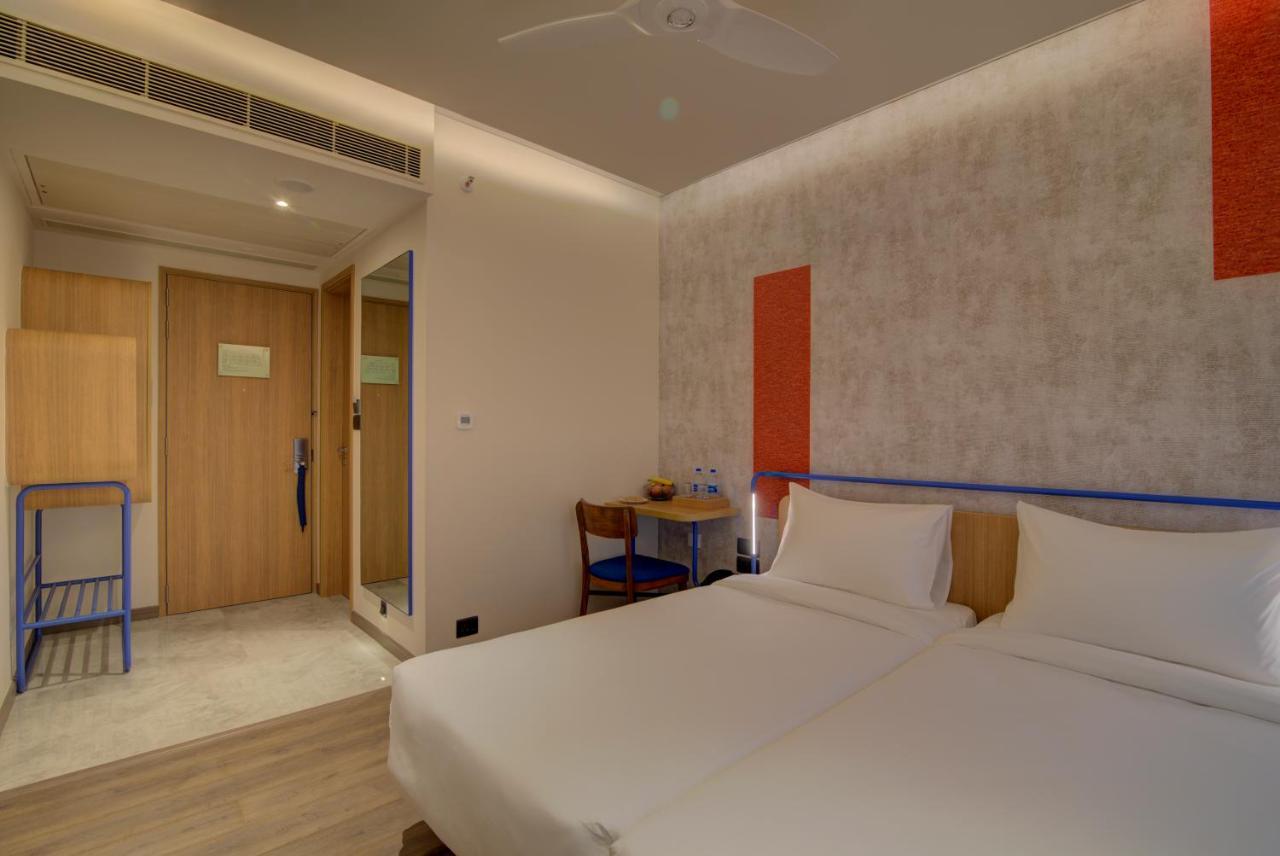 7 Apple Hotel ナーシク エクステリア 写真